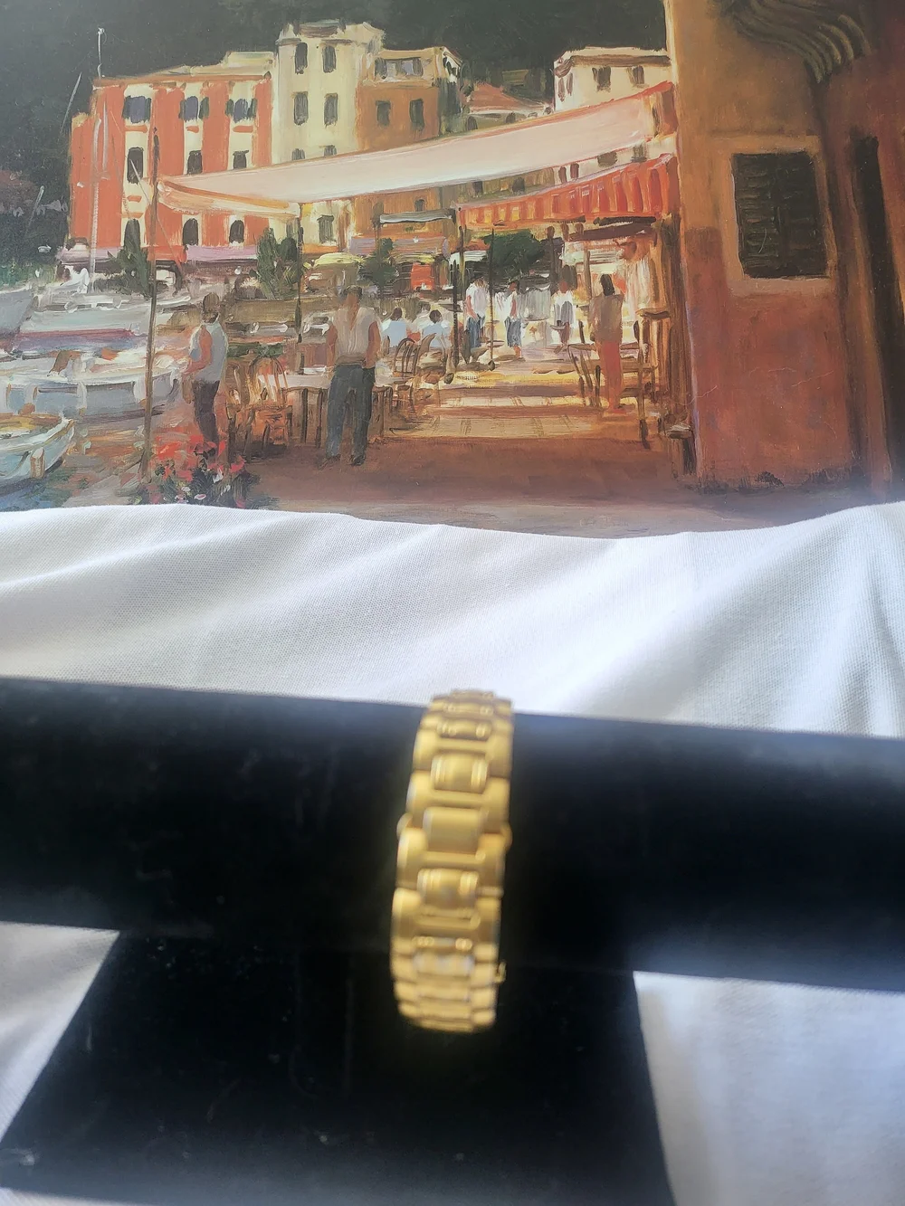 Gold Plated-Vintage-Gucci Gold Tone Stainless Steel Watch - Classic Gold Dial